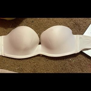 Strapless convertible  Up bra